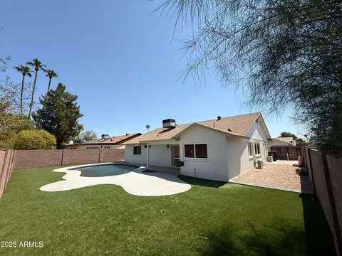 2014 W Summit Pl, Chandler, AZ 85224
