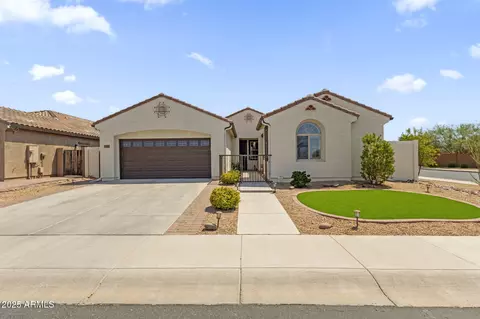 2815 E Russell St, Mesa, AZ 85213