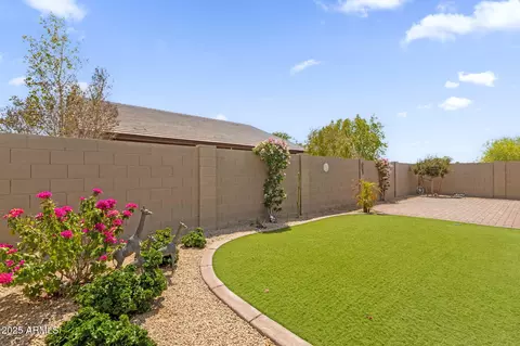 Exterior - 2815 E Russell St, Mesa, AZ 85213 photo 5 of 10