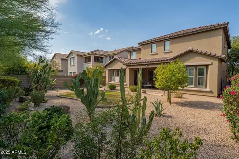 Exterior - 3829 E Rockingham Rd, Phoenix, AZ 85050 photo 4 of 5