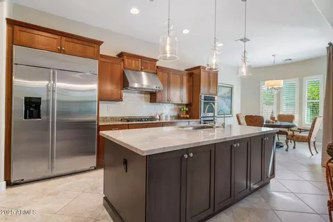 Kitchen - 3829 E Rockingham Rd, Phoenix, AZ 85050 photo 2 of 3