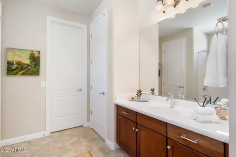 Bath - 3829 E Rockingham Rd, Phoenix, AZ 85050 photo 2 of 3