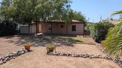 5850 W Gardenia Ave, Glendale, AZ 85301