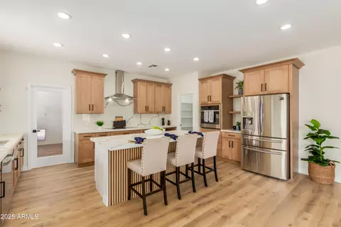 Kitchen - 1481 E Lark St, Gilbert, AZ 85297 photo 6 of 6