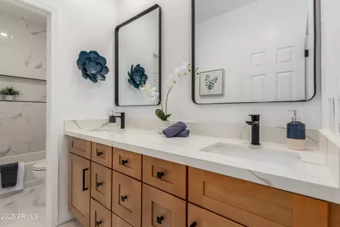 Bath - 1481 E Lark St, Gilbert, AZ 85297 photo 4 of 6