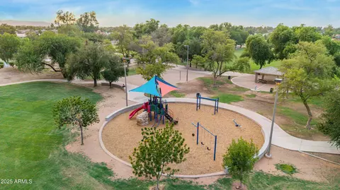 View/Area - 1481 E Lark St, Gilbert, AZ 85297 photo 4 of 8