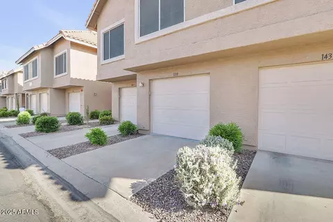 1633 E Lakeside Dr #139, Gilbert, AZ 85234 photo 2