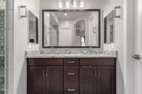Bath - 3561 E Arabian Dr, Gilbert, AZ 85296 photo 2 of 3