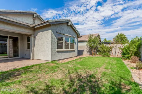 Exterior - 3561 E Arabian Dr, Gilbert, AZ 85296 photo 5 of 10