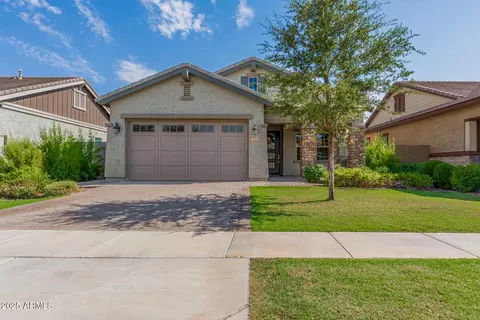 Exterior - 3561 E Arabian Dr, Gilbert, AZ 85296 photo 9 of 10