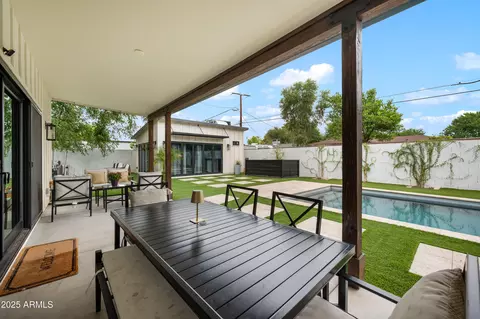 Exterior - 902 W State Ave, Phoenix, AZ 85021 photo 3 of 6