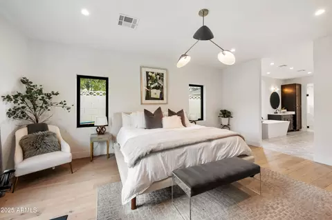 Bedroom - 902 W State Ave, Phoenix, AZ 85021 photo 2 of 7