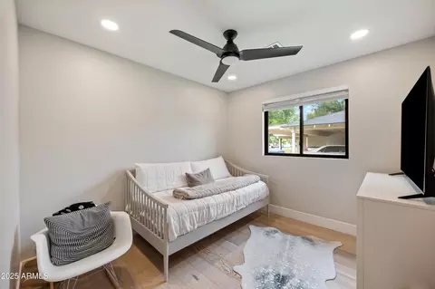 Bedroom - 902 W State Ave, Phoenix, AZ 85021 photo 6 of 7