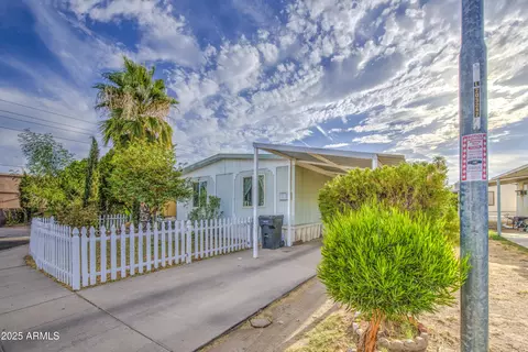 15601 N 19th Ave #197, Phoenix, AZ 85023