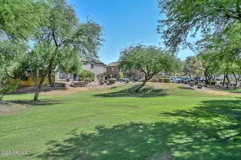 Exterior - 2250 E Deer Valley Dr #58, Phoenix, AZ 85024 photo 8 of 9