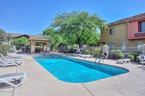 Exterior - 2250 E Deer Valley Dr #58, Phoenix, AZ 85024 photo 7 of 9