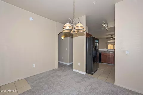 Dining - 2250 E Deer Valley Dr #58, Phoenix, AZ 85024 photo 1 of 2