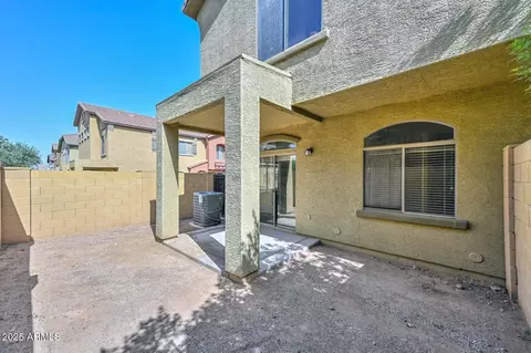 Exterior - 2250 E Deer Valley Dr #58, Phoenix, AZ 85024 photo 2 of 9