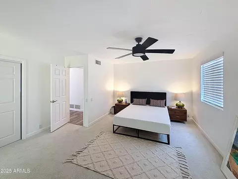 Bedroom - 3529 E Cannon Dr, Phoenix, AZ 85028 photo 5 of 5