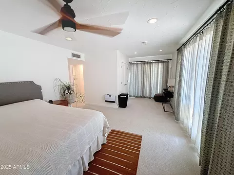 Bedroom - 3529 E Cannon Dr, Phoenix, AZ 85028 photo 1 of 5