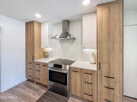 Kitchen - 3529 E Cannon Dr, Phoenix, AZ 85028 photo 3 of 3