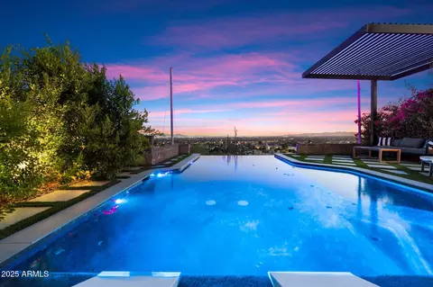 Exterior - 7147 N 23rd Pl, Phoenix, AZ 85020 photo 4 of 22