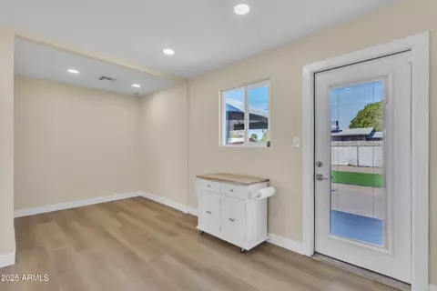 Entry Way - 8302 N 30th Dr, Phoenix, AZ 85051 photo 5 of 6