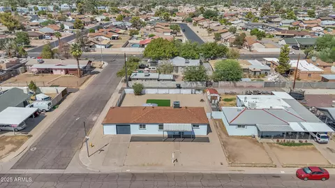 View/Area - 8302 N 30th Dr, Phoenix, AZ 85051 photo 1 of 7