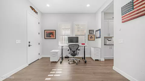 Entry Way - 2086 E Trigger Way, Gilbert, AZ 85297 photo 4 of 10
