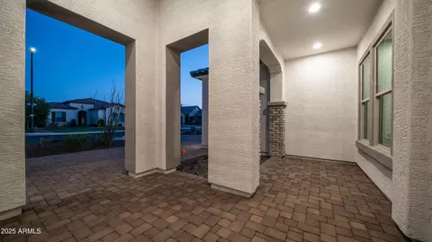 Exterior - 2086 E Trigger Way, Gilbert, AZ 85297 photo 5 of 24