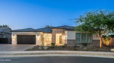 2086 E Trigger Way, Gilbert, AZ 85297
