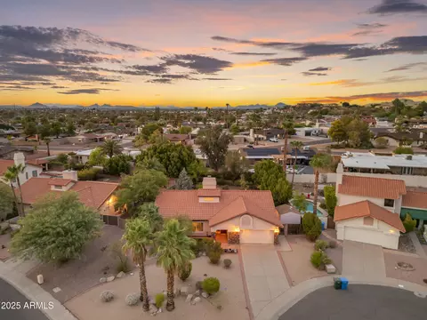 838 E Brook Hollow Dr, Phoenix, AZ 85022