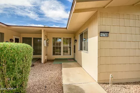10749 W Santa Fe Dr, Sun City, AZ 85351