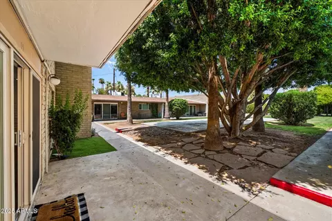 Exterior - 3635 E Turney Ave #12, Phoenix, AZ 85018 photo 4 of 6