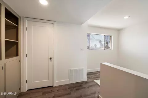 Entry Way - 3635 E Turney Ave #12, Phoenix, AZ 85018 photo 2 of 2