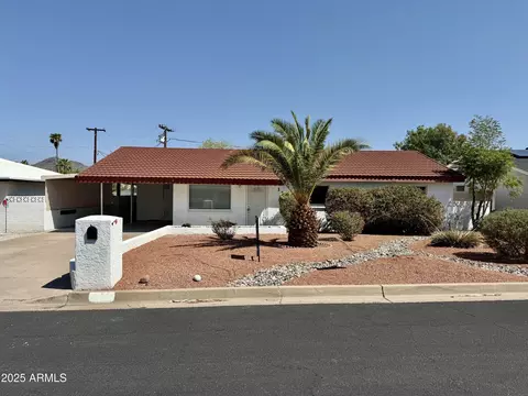 1214 E Las Palmaritas Dr, Phoenix, AZ 85020