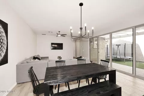 Dining - 4278 E Jesse St, Gilbert, AZ 85295 photo 2 of 2