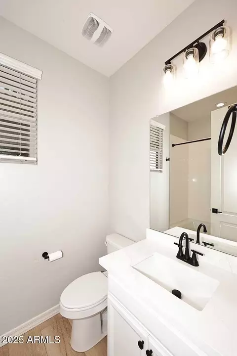 Bath - 4278 E Jesse St, Gilbert, AZ 85295 photo 1 of 6