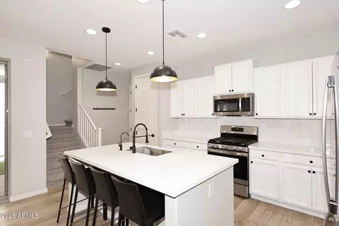 Kitchen - 4278 E Jesse St, Gilbert, AZ 85295 photo 2 of 4