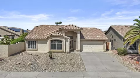 18830 N 83rd Ln, Peoria, AZ 85382