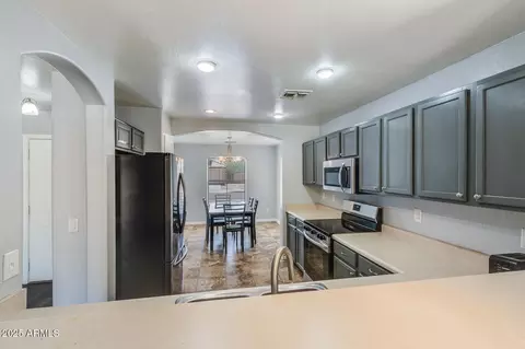 2316 W Carson Rd, Phoenix, AZ 85041 photo 3