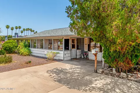 Exterior - 3141 W Camelback Rd, Phoenix, AZ 85017 photo 5 of 7