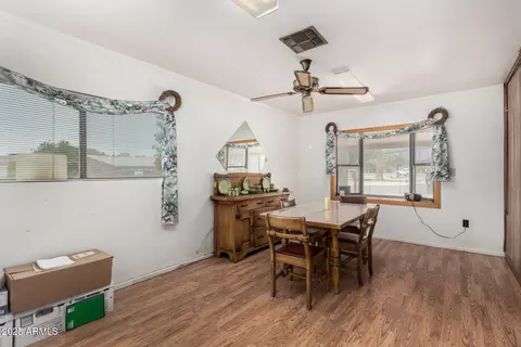 Dining - 3141 W Camelback Rd, Phoenix, AZ 85017 photo 1 of 2