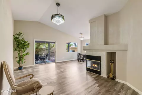 15818 N 6th Ave, Phoenix, AZ 85023