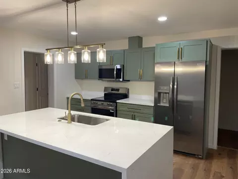 1819 W Morten Ave, Phoenix, AZ 85021