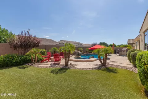 Exterior - 3681 E Narrowleaf Dr, Gilbert, AZ 85298 photo 11 of 11