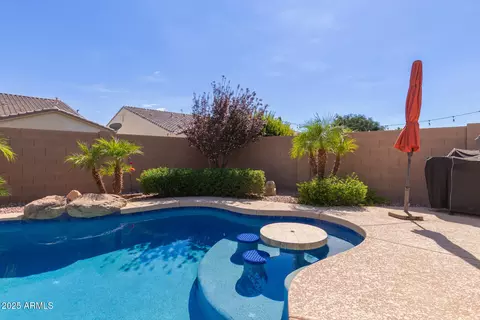 Exterior - 3681 E Narrowleaf Dr, Gilbert, AZ 85298 photo 7 of 11