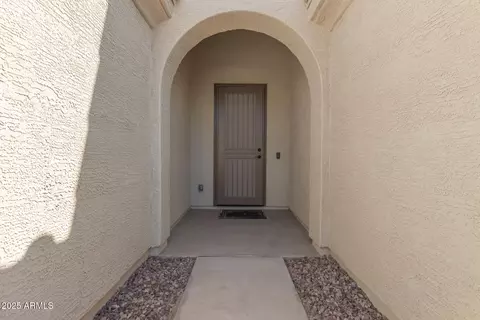 Entry Way - 3681 E Narrowleaf Dr, Gilbert, AZ 85298 photo 1 of 6