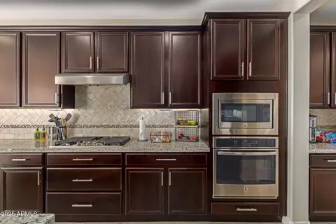 Kitchen - 3681 E Narrowleaf Dr, Gilbert, AZ 85298 photo 2 of 4