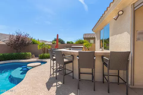 Exterior - 3681 E Narrowleaf Dr, Gilbert, AZ 85298 photo 4 of 11